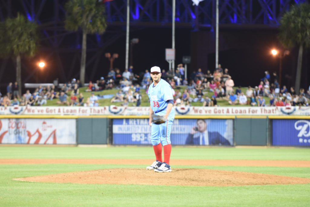 Corpus Christi Hooks - The Queen in Between