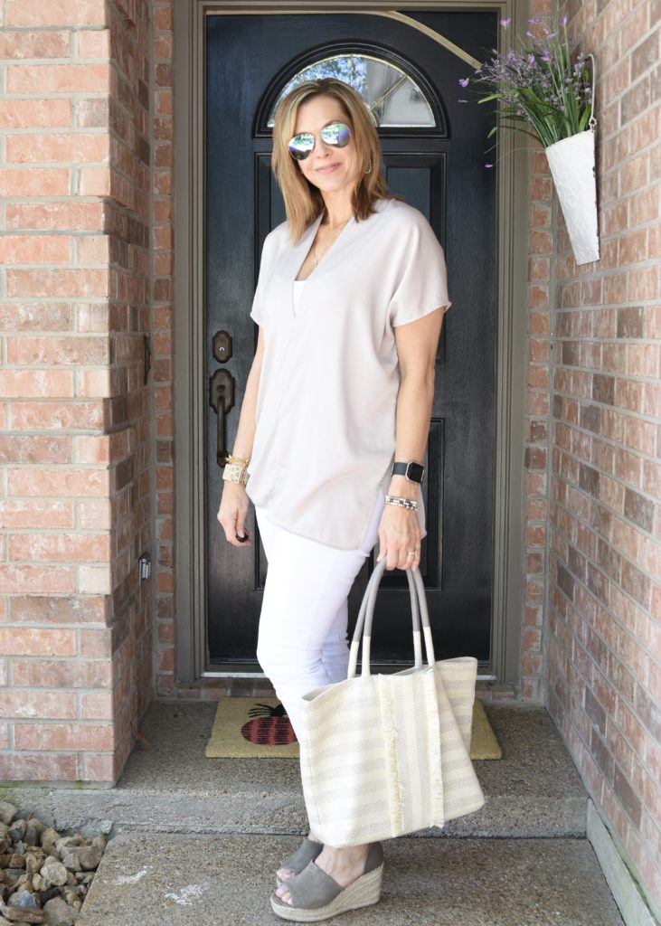 Pairing Neutrals - The Queen in Between