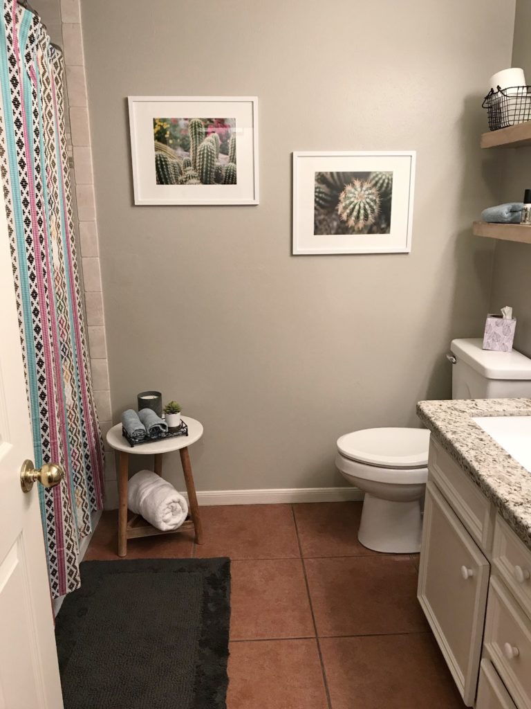 Big Prints for the Bathroom 