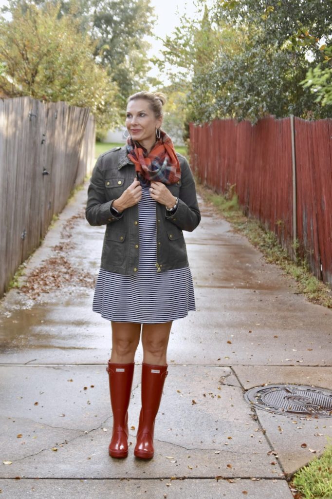 Stripes + Plaid #rainboots #fallstyle 