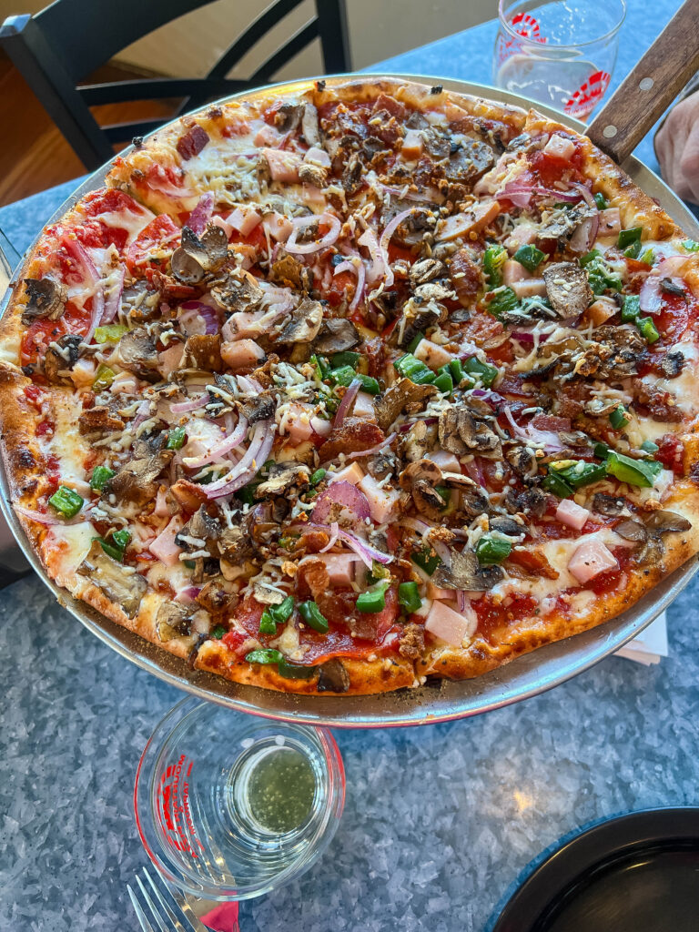 Mountain Pizza & Taproom #travel #colorado #pagosasprings